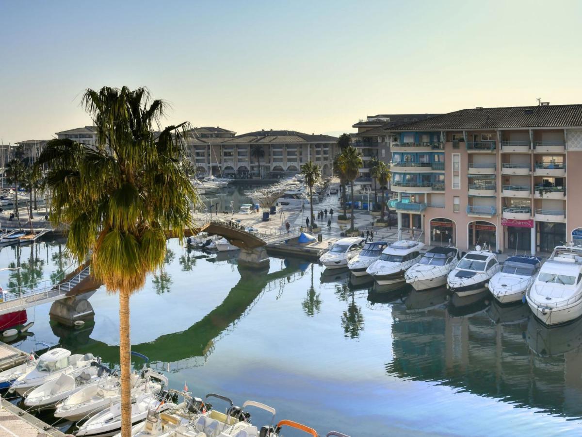 Port D'attache-8 Appartement *